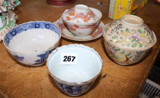 Chinese polychrome-decorated tea bowl, cover and saucer (cover a.f) & 3 various blue and white tea bowls